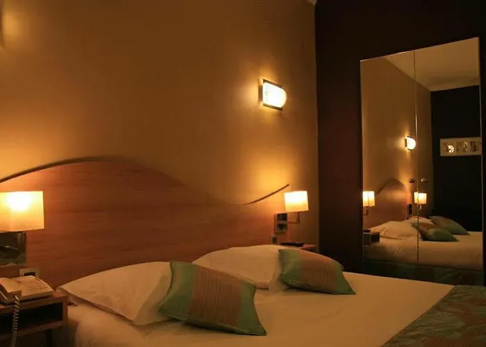 Western Graslin Hotel